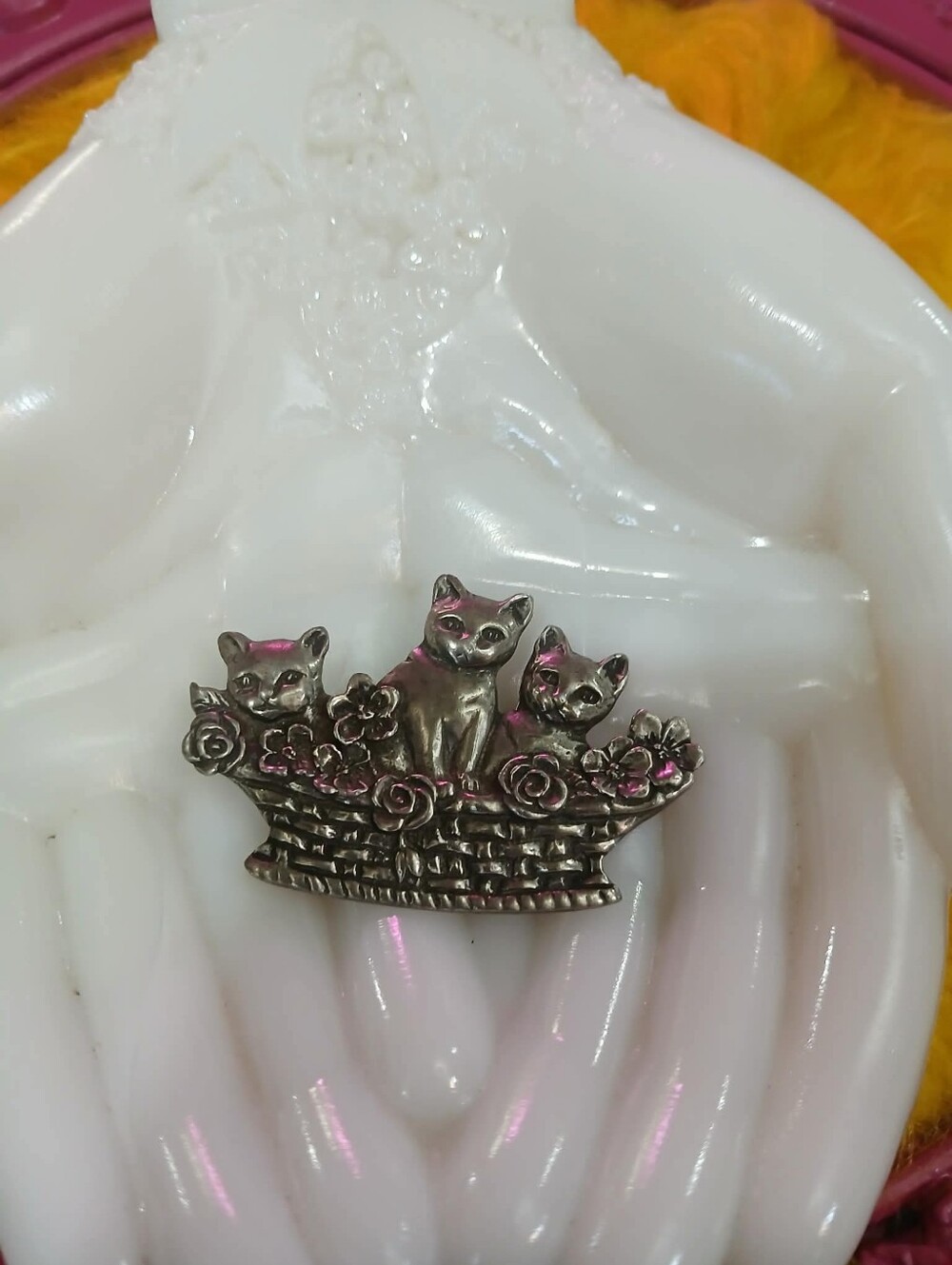 Vintage sterling Three Cats in a Basket Brooch